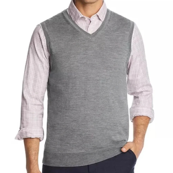 The Men’s Store Bloomingdale’s V-Neck Merino Wool Vest Size Small - Picture 1 of 6